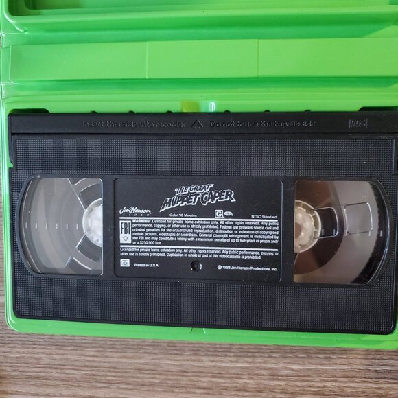 2 Muppet Movies VHS - The Great Muppet Caper and Muppet Treasure Island - Picture 8 of 10